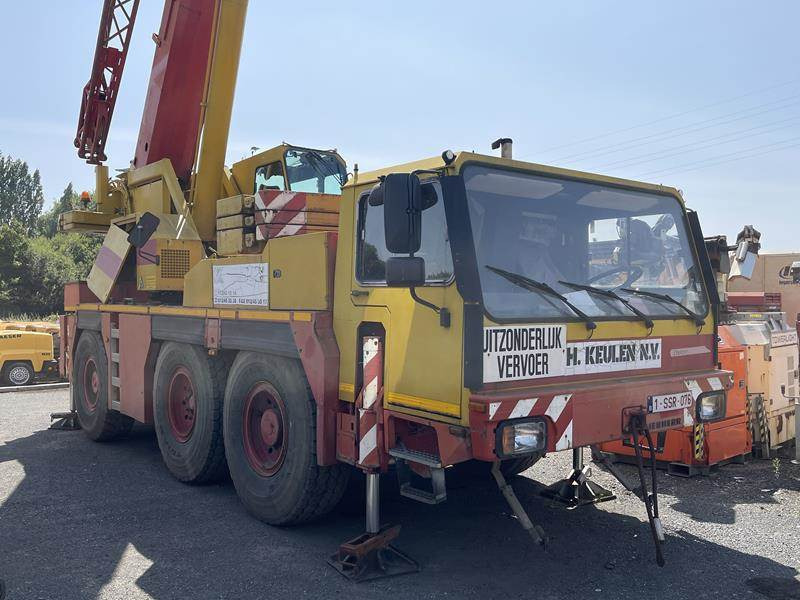 Liebherr LTM 1050 / 1 - Derek semua medan: gambar 1 Liebherr LTM 1050 / 1 - Derek semua medan: gambar 1