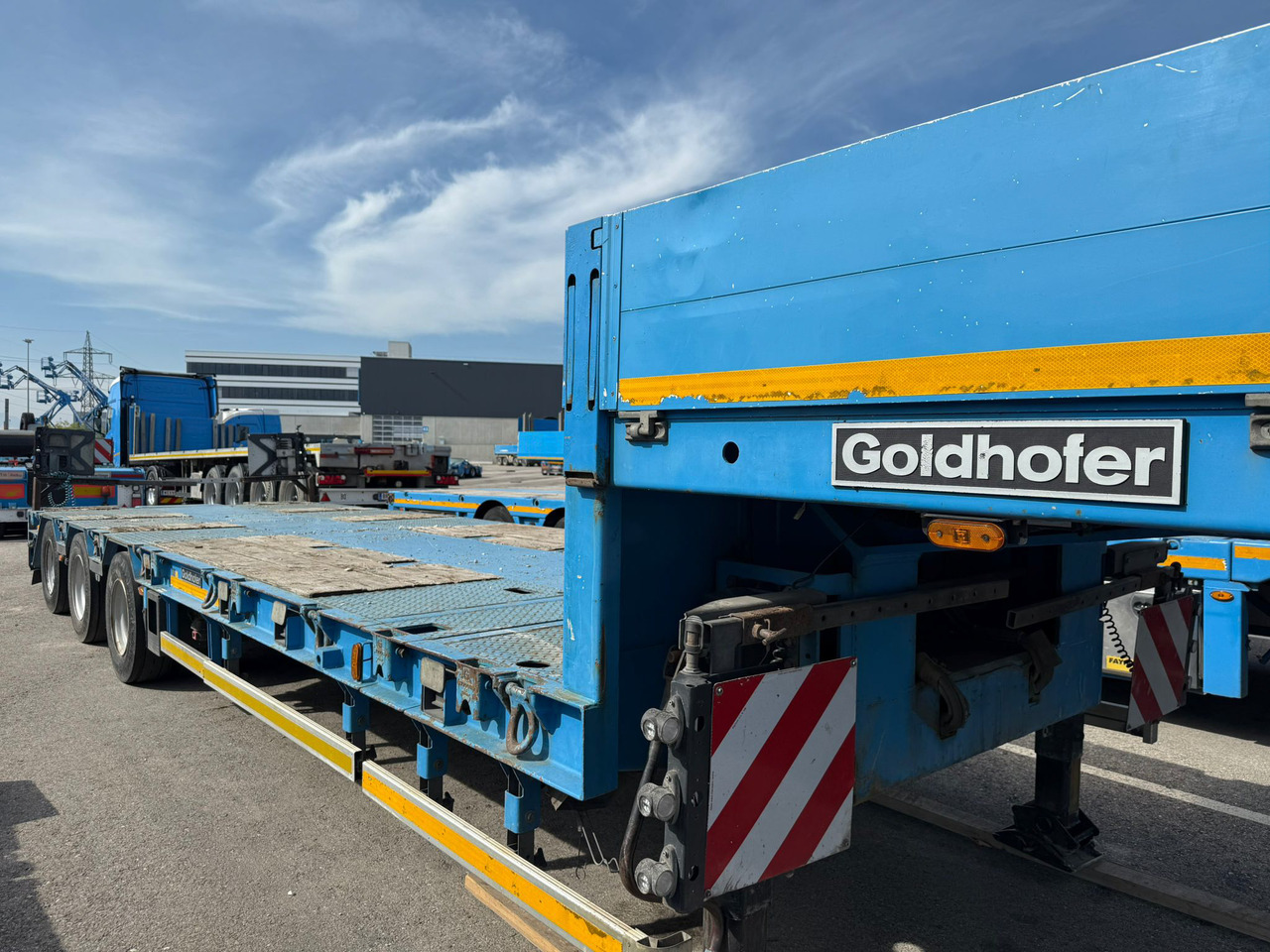 GOLDHOFER STZ-L3 - Semi-trailer low bed: gambar 3 GOLDHOFER STZ-L3 - Semi-trailer low bed: gambar 3