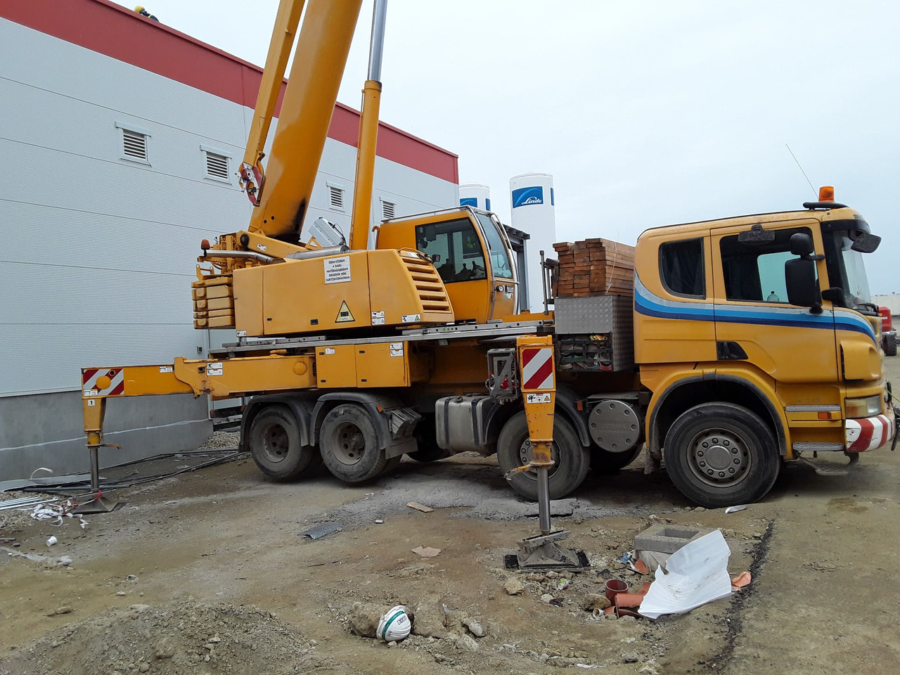 LIEBHERR LTF 1045-4.1 - Derek bergerak: gambar 2 LIEBHERR LTF 1045-4.1 - Derek bergerak: gambar 2