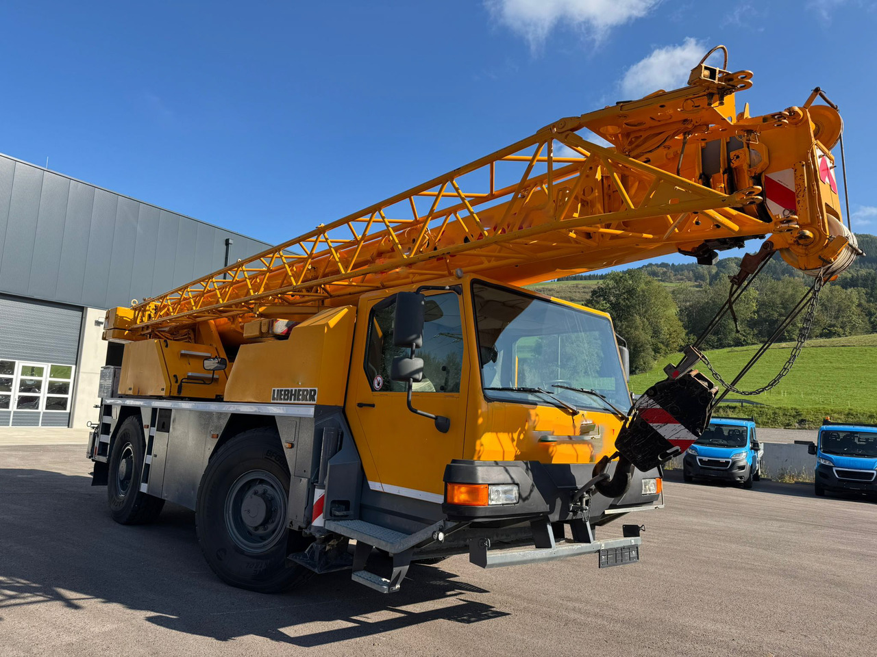 LIEBHERR LTM 1030/2 - Derek bergerak: gambar 1 LIEBHERR LTM 1030/2 - Derek bergerak: gambar 1