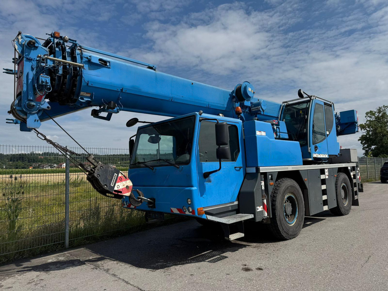 LIEBHERR LTM 1040-2.1 - Derek bergerak: gambar 3 LIEBHERR LTM 1040-2.1 - Derek bergerak: gambar 3