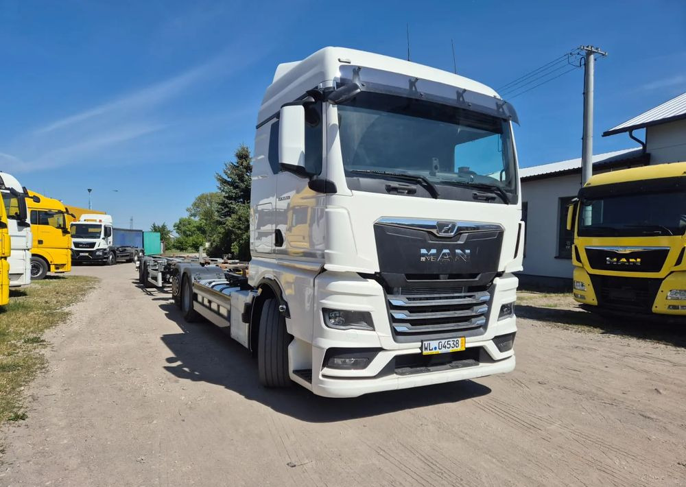 MAN MAN TGX BDF 26-510 oś skrętna - Truk sasis: gambar 2 MAN MAN TGX BDF 26-510 oś skrętna - Truk sasis: gambar 2
