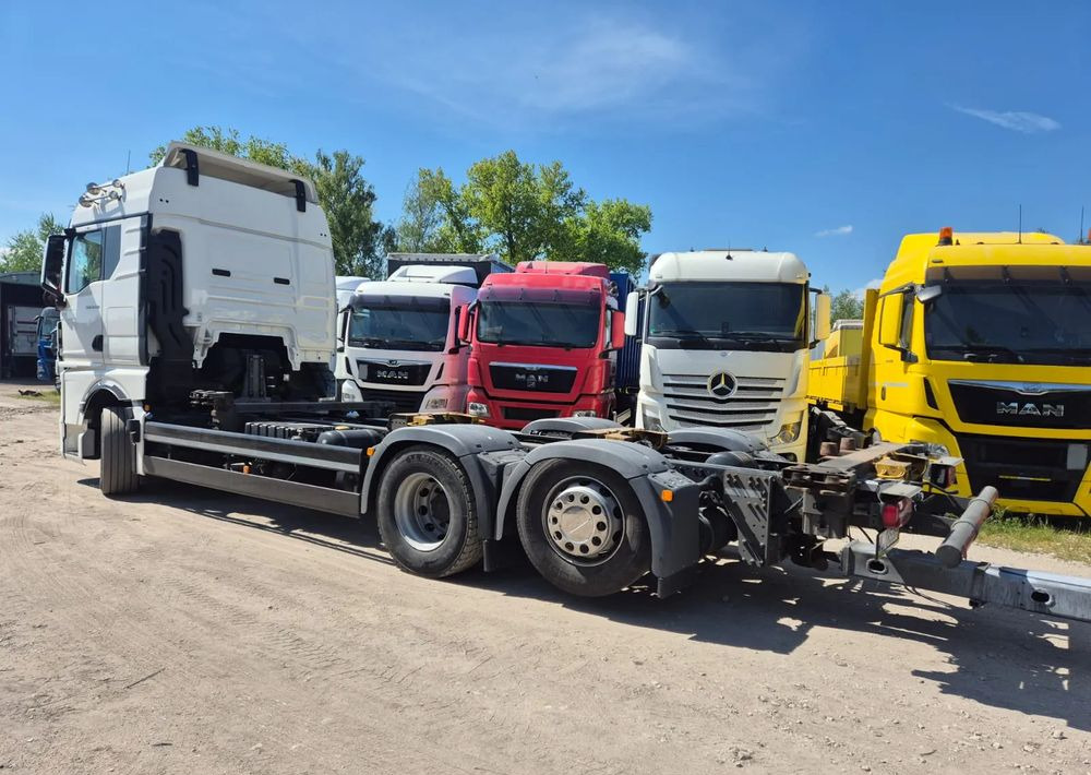 MAN MAN TGX BDF 26-510 oś skrętna - Truk sasis: gambar 3 MAN MAN TGX BDF 26-510 oś skrętna - Truk sasis: gambar 3