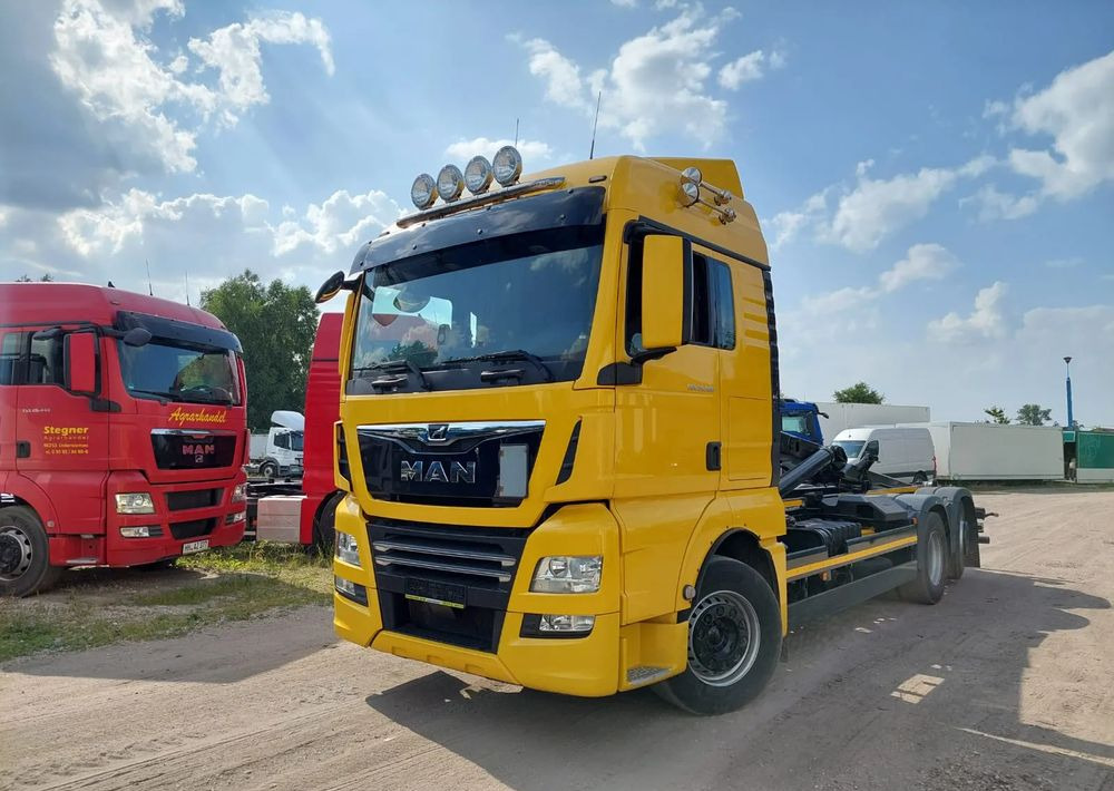 MAN TGX 26-500 Hakowiec oś skrętna - Hook lift: gambar 2 MAN TGX 26-500 Hakowiec oś skrętna - Hook lift: gambar 2