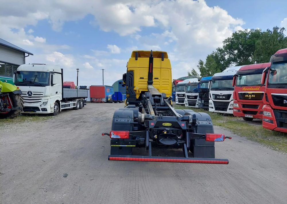 MAN TGX 26-500 Hakowiec oś skrętna - Hook lift: gambar 5 MAN TGX 26-500 Hakowiec oś skrętna - Hook lift: gambar 5