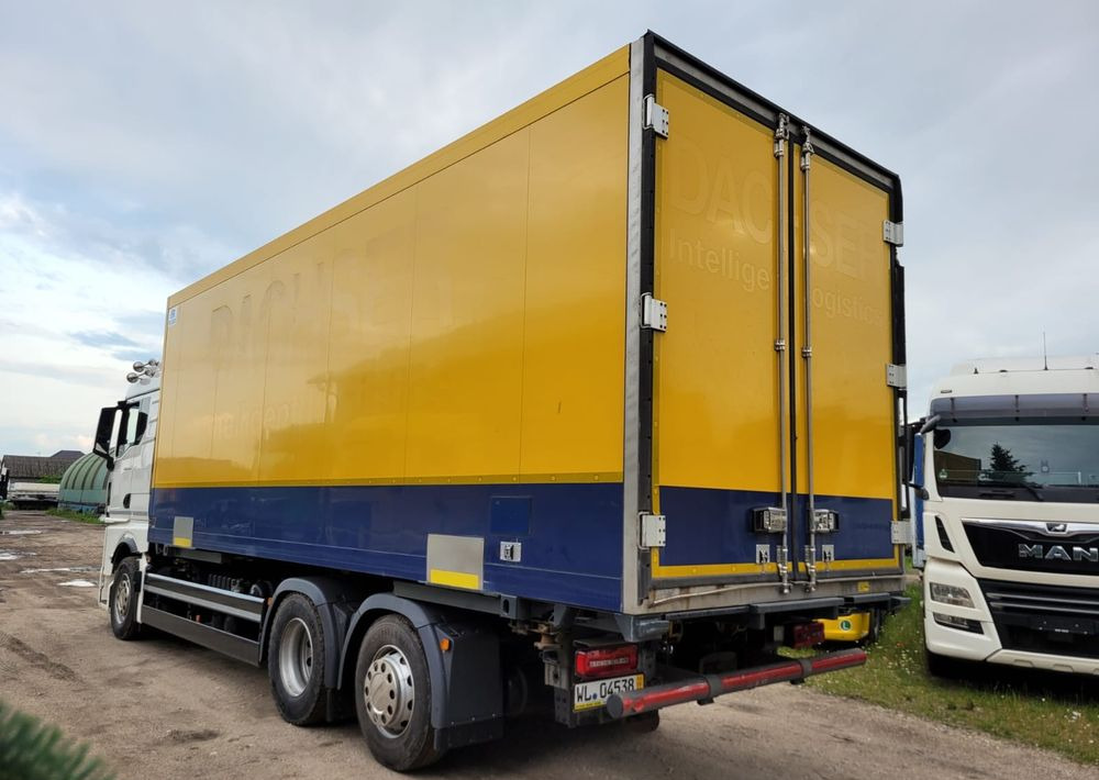 MAN TGX 26.510 oś skrętna do zabudowy - Truk sasis: gambar 4 MAN TGX 26.510 oś skrętna do zabudowy - Truk sasis: gambar 4