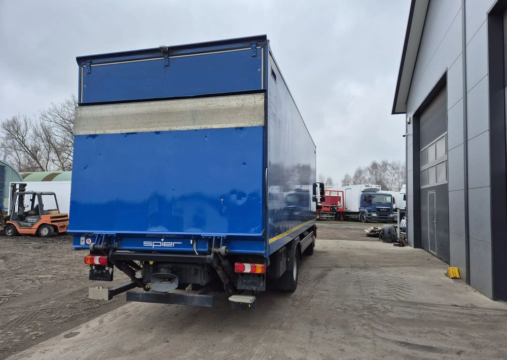 Mercedes-Benz Atego 1330 Euro 6 - Truk box: gambar 3 Mercedes-Benz Atego 1330 Euro 6 - Truk box: gambar 3