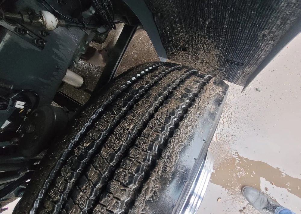 Volvo Volvo FM 450 ADR E6 ciągnik siodłowy - Tractor head: gambar 5 Volvo Volvo FM 450 ADR E6 ciągnik siodłowy - Tractor head: gambar 5