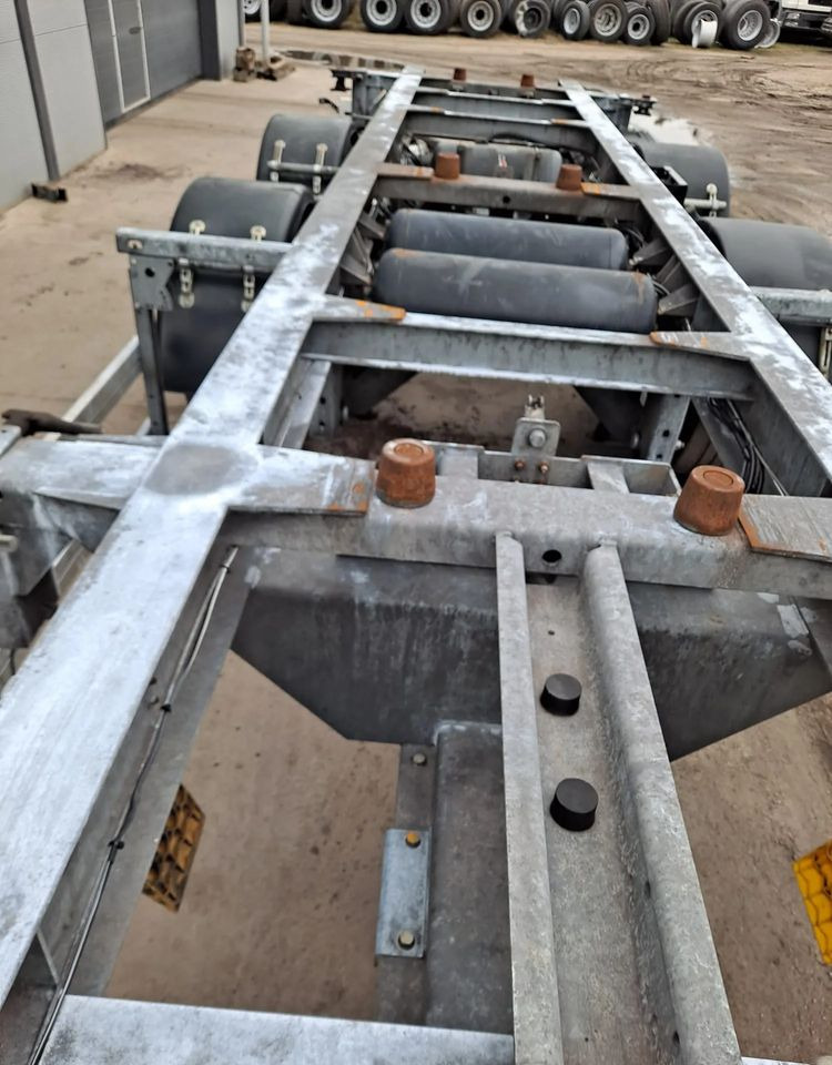 Wielton Przyczepa tandem - Trailer pengangkut mobil: gambar 5 Wielton Przyczepa tandem - Trailer pengangkut mobil: gambar 5