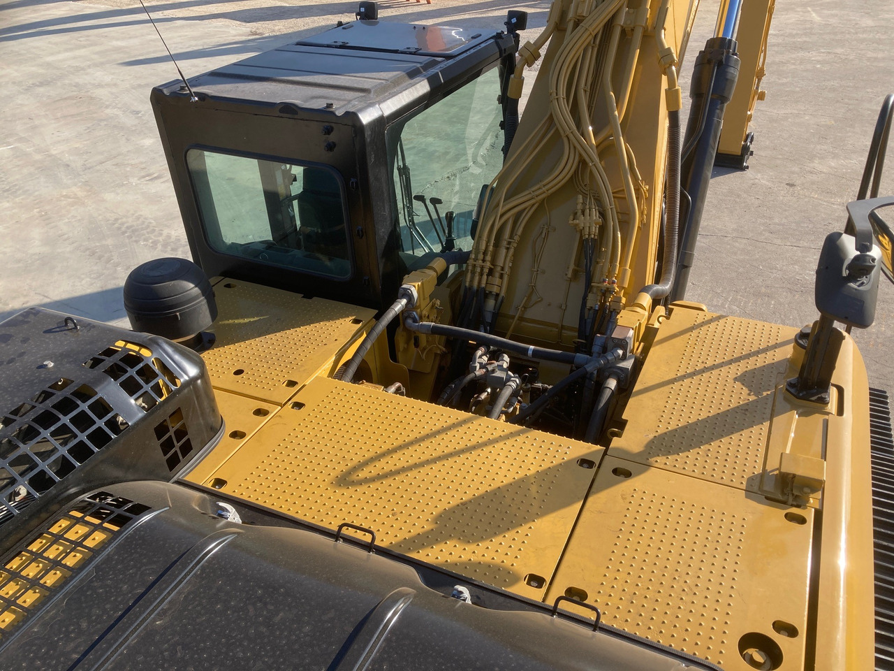 Ekskavator perayap CATERPILLAR 336D Long Reach: gambar 10