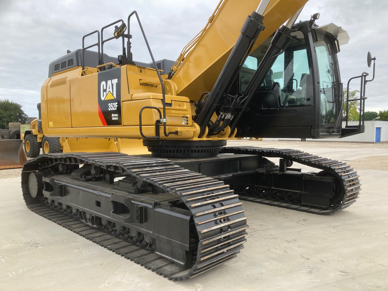 CATERPILLAR 352F Material Handler - Mesin pengisi: gambar 5 CATERPILLAR 352F Material Handler - Mesin pengisi: gambar 5