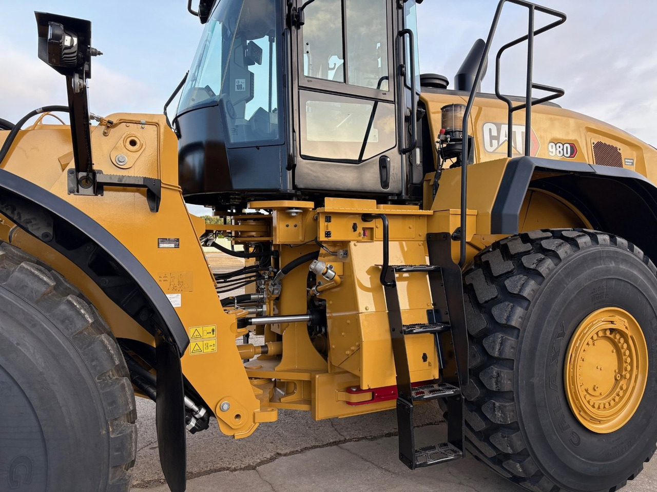 CATERPILLAR 980 - Wheel loader: gambar 2 CATERPILLAR 980 - Wheel loader: gambar 2