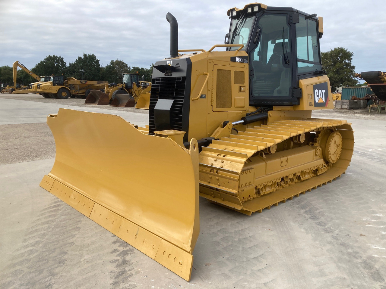 CATERPILLAR D6K2 LGP - Bulldozer: gambar 1 CATERPILLAR D6K2 LGP - Bulldozer: gambar 1