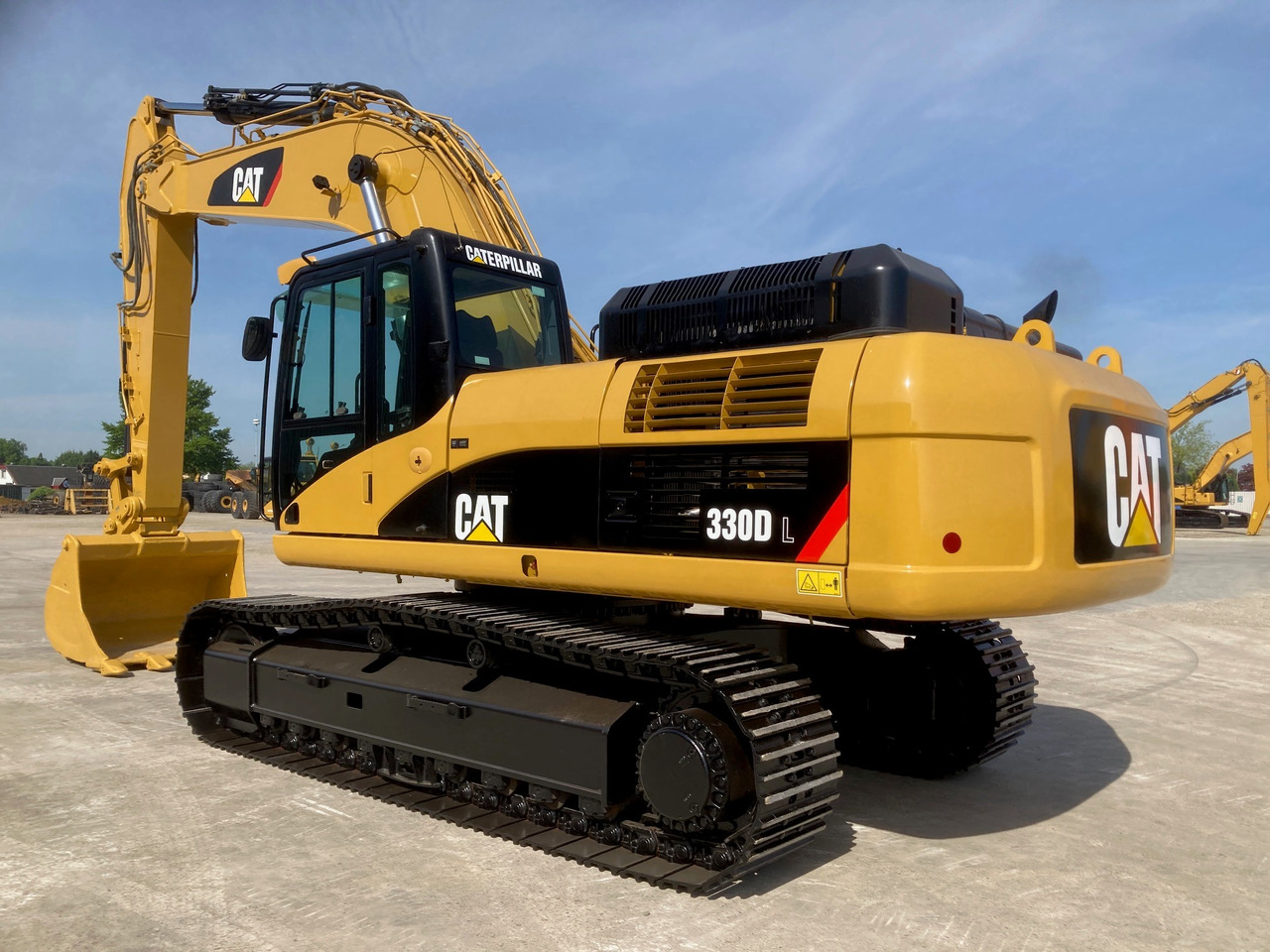 Caterpillar 330DL - Ekskavator perayap: gambar 1 Caterpillar 330DL - Ekskavator perayap: gambar 1