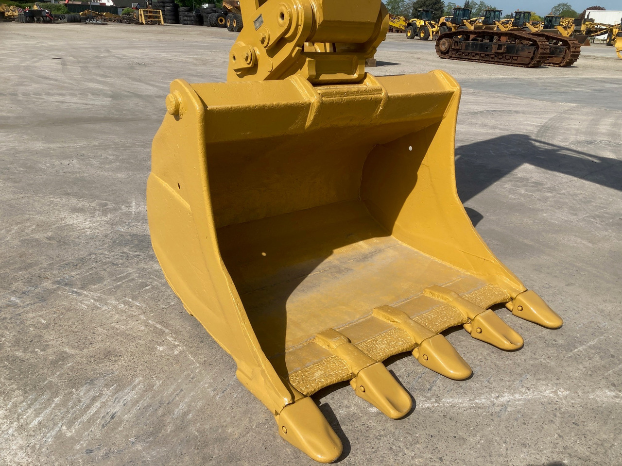 Ekskavator perayap caterpillar 330DL: gambar 14