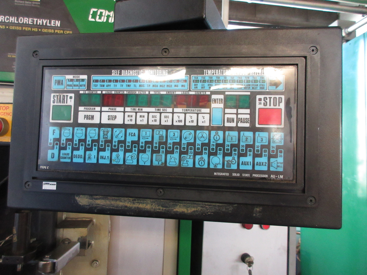 AMA Universal Multimatic LM 250 Computer Entfettungsanlage mit PER Perchlorethylen - Peralatan mesin: gambar 4 AMA Universal Multimatic LM 250 Computer Entfettungsanlage mit PER Perchlorethylen - Peralatan mesin: gambar 4