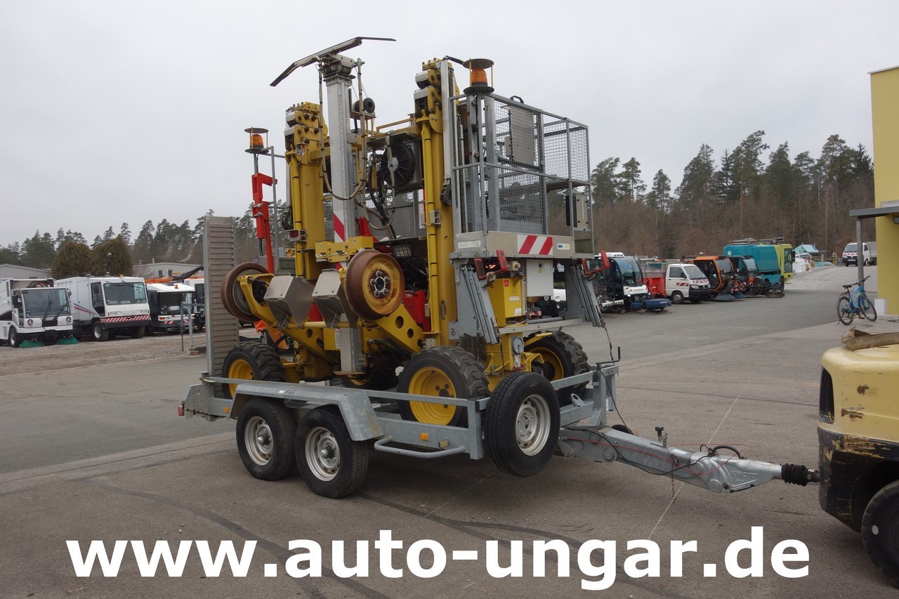 France Elevateur FE Lor'Axe - 4'Axe Railroad Hubarbeitsbühne Zweiwege Oberleitung 4x4 - Platform pengangkat: gambar 1 France Elevateur FE Lor'Axe - 4'Axe Railroad Hubarbeitsbühne Zweiwege Oberleitung 4x4 - Platform pengangkat: gambar 1