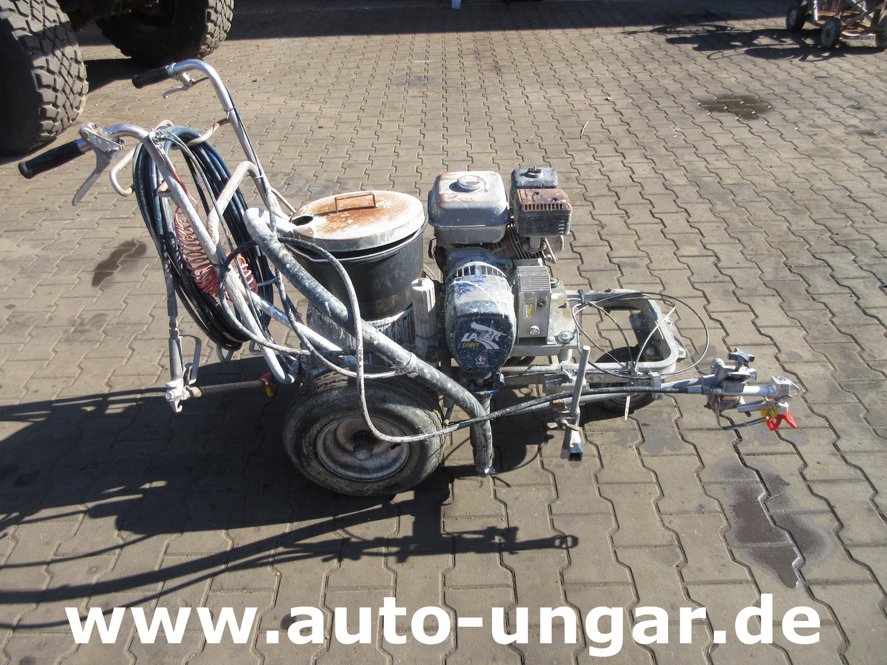 Graco LineLazer Striper GM 5000 Airless Roadmarking Machine Straßenmarkierung - Mesin aspal: gambar 3 Graco LineLazer Striper GM 5000 Airless Roadmarking Machine Straßenmarkierung - Mesin aspal: gambar 3