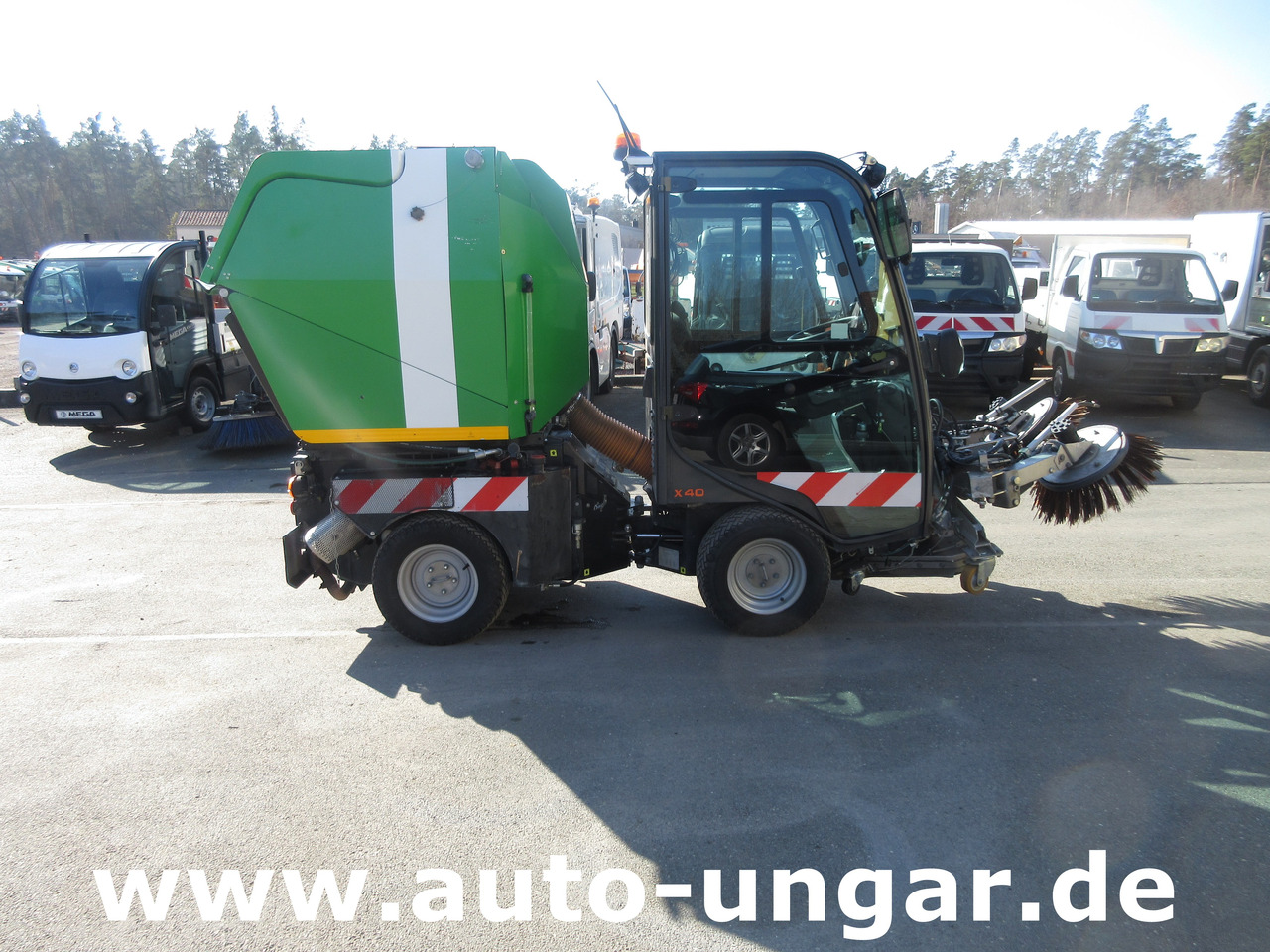 Holder X40 / X45 Baujahr 2017 Knicklenkung Kehraufbau 4x4 Kommunalhydraulik Frontheber - Penyapu jalan: gambar 3 Holder X40 / X45 Baujahr 2017 Knicklenkung Kehraufbau 4x4 Kommunalhydraulik Frontheber - Penyapu jalan: gambar 3