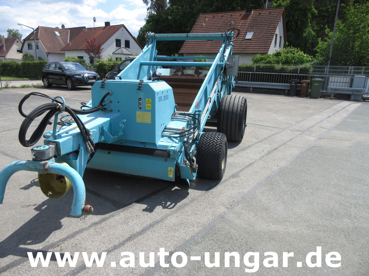 Kässbohrer BeachTech STR 2000 BeachCleaner Strandreiniger καθαριστής παραλίας - Kendaraan Kota/ Khusus: gambar 2 Kässbohrer BeachTech STR 2000 BeachCleaner Strandreiniger καθαριστής παραλίας - Kendaraan Kota/ Khusus: gambar 2