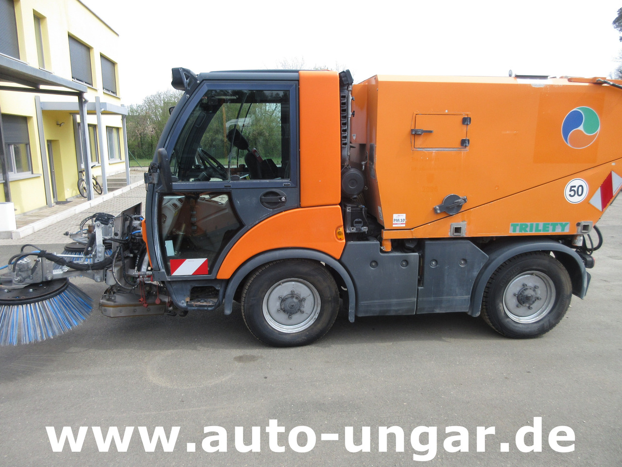 Multicar Tremo X56 4x4 Euro 5 Bj. 2015 Trilety TXK Kehr-Aufbau Motorschaden - Kendaraan Kota/ Khusus: gambar 4 Multicar Tremo X56 4x4 Euro 5 Bj. 2015 Trilety TXK Kehr-Aufbau Motorschaden - Kendaraan Kota/ Khusus: gambar 4