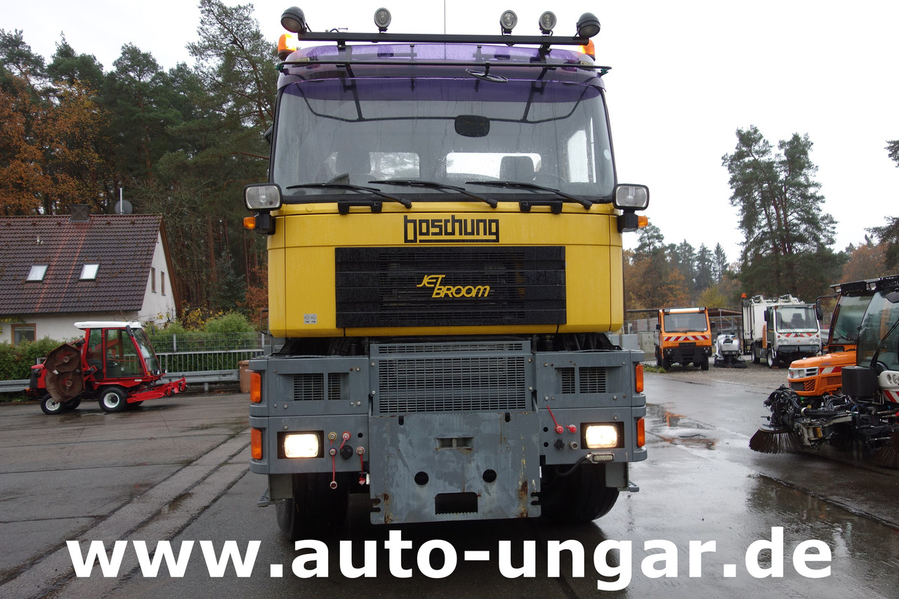 MAN Boschung BJB 8000 Speed Broom 4x4 Offroad Trial Flughafen - Peralatan pendukung darat, Peralatan pendukung darat: gambar 2 MAN Boschung BJB 8000 Speed Broom 4x4 Offroad Trial Flughafen - Peralatan pendukung darat, Peralatan pendukung darat: gambar 2
