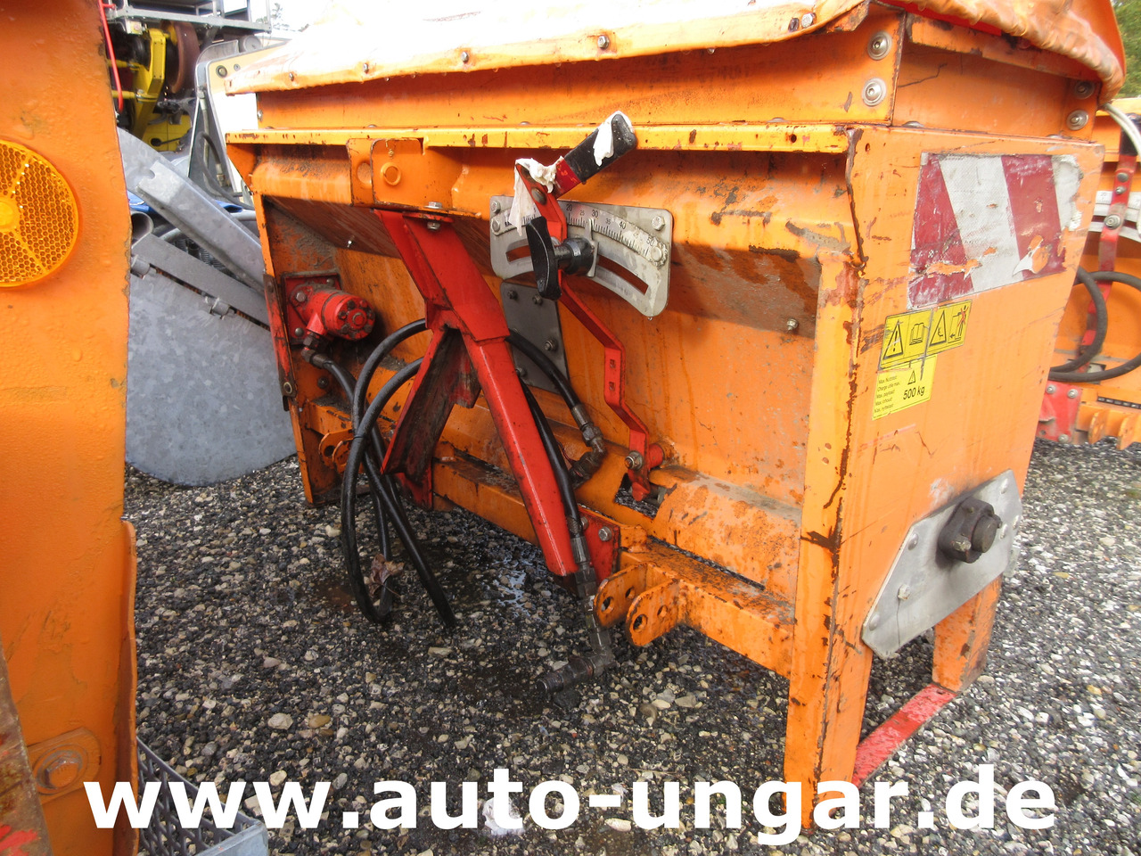 Rauch UKS 120 Anbaustreuer Salzstreuer hydraulisch Streuautomat Winterdienst - Traktor kota: gambar 4 Rauch UKS 120 Anbaustreuer Salzstreuer hydraulisch Streuautomat Winterdienst - Traktor kota: gambar 4