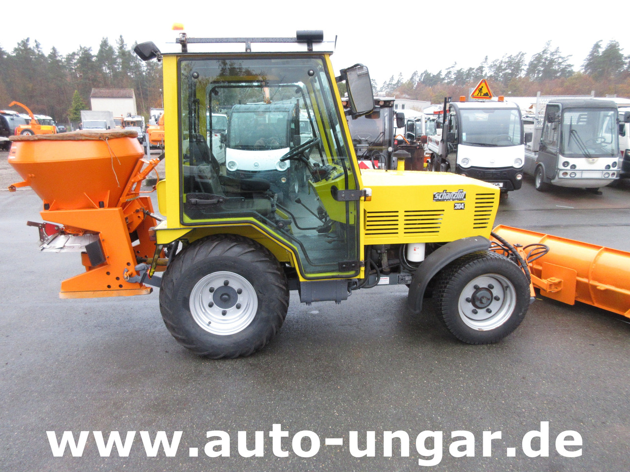 Schanzlin 304 Diesel 4x4 Winterdienst Pflug & Streuer 2-Sitzer Zapfwelle - Traktor kota: gambar 4 Schanzlin 304 Diesel 4x4 Winterdienst Pflug & Streuer 2-Sitzer Zapfwelle - Traktor kota: gambar 4