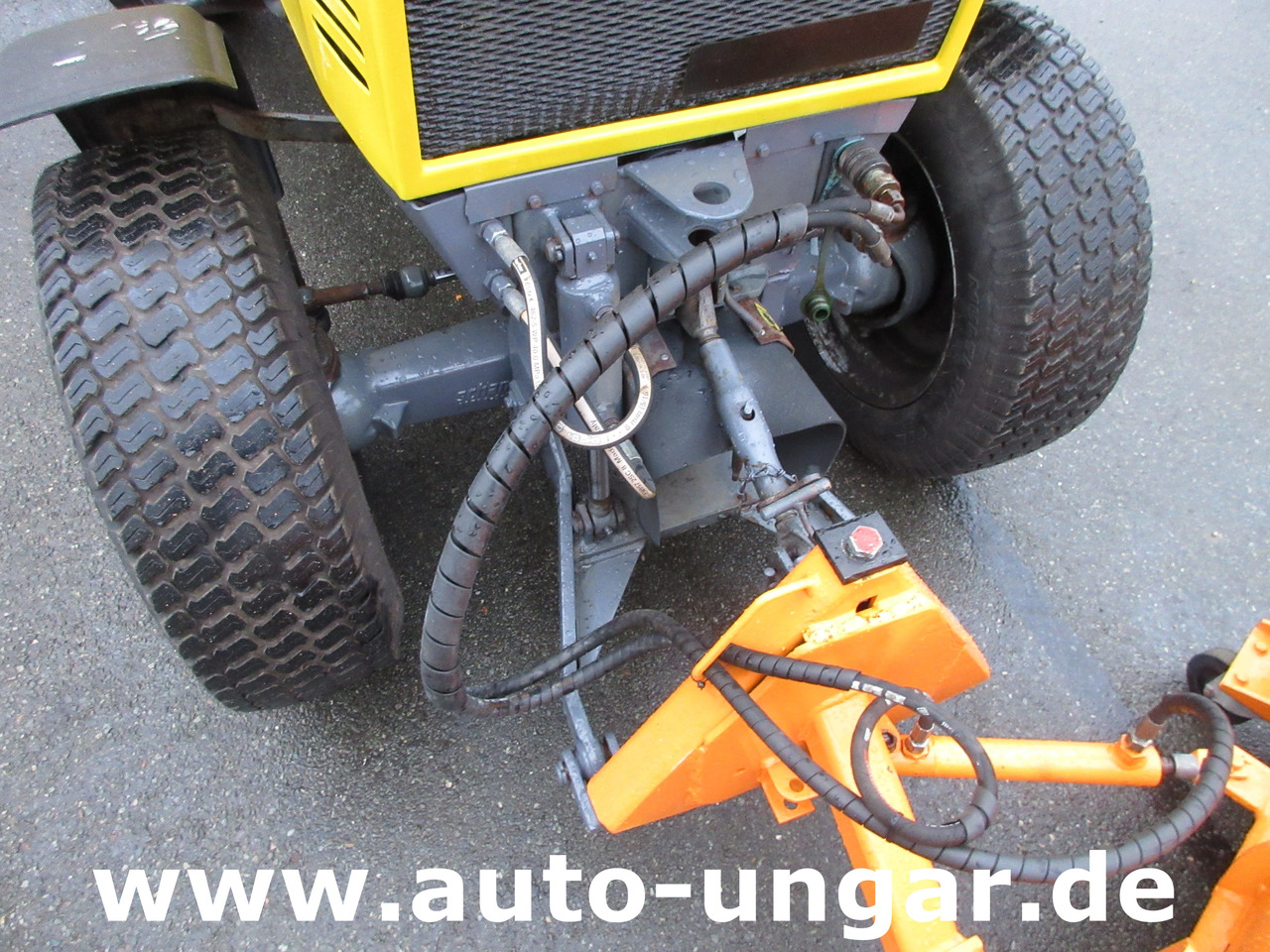 Schanzlin 304 Diesel 4x4 Winterdienst Pflug & Streuer 2-Sitzer Zapfwelle - Traktor kota: gambar 3 Schanzlin 304 Diesel 4x4 Winterdienst Pflug & Streuer 2-Sitzer Zapfwelle - Traktor kota: gambar 3