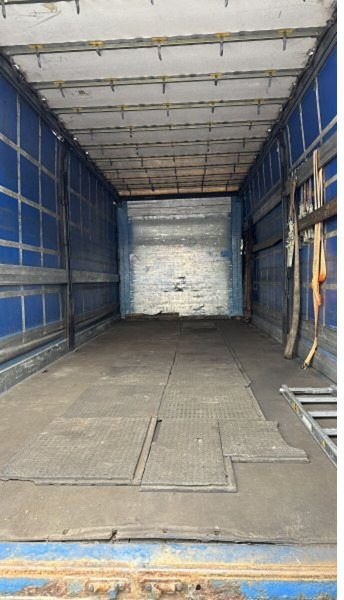 Truk dengan terpal samping DAF 6x2 FX105.460 EEV BDF 7.2m Kogel retarder automat: gambar 6