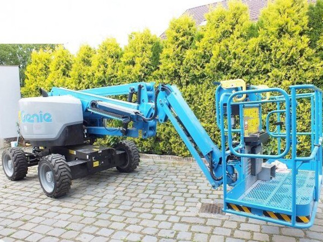 Genie top! Z45 XC diesel 4x4 * 15.86m/454kg - Boom artikulasi: gambar 3 Genie top! Z45 XC diesel 4x4 * 15.86m/454kg - Boom artikulasi: gambar 3