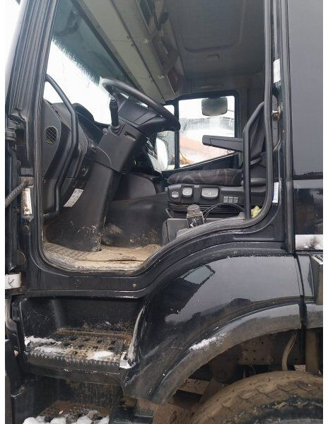 Iveco Trakker 450 - Truk jungkit: gambar 5 Iveco Trakker 450 - Truk jungkit: gambar 5