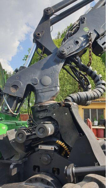 John Deere 1270E 6W - Peralatan pemanen: gambar 5 John Deere 1270E 6W - Peralatan pemanen: gambar 5