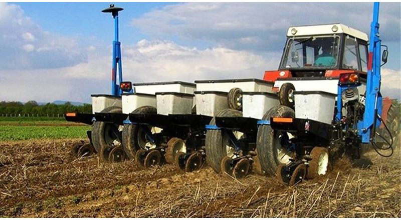 Kinze 3000 (8x lines 75 - Penabur presisi: gambar 1 Kinze 3000 (8x lines 75 - Penabur presisi: gambar 1