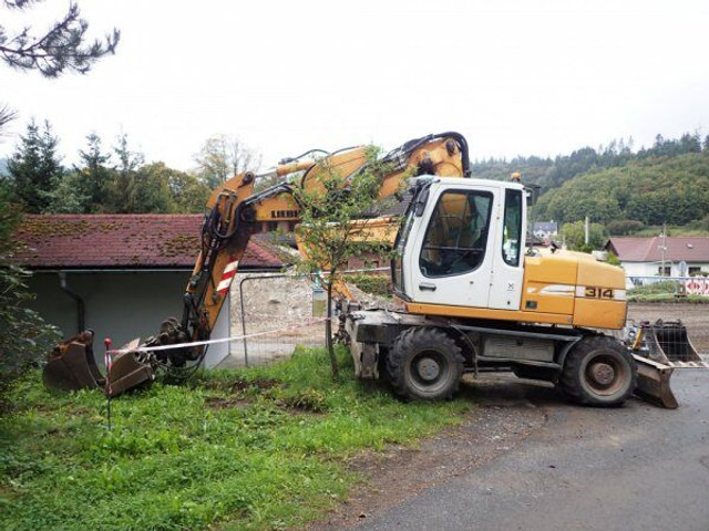 Liebherr A 314 - Ekskavator roda: gambar 2 Liebherr A 314 - Ekskavator roda: gambar 2