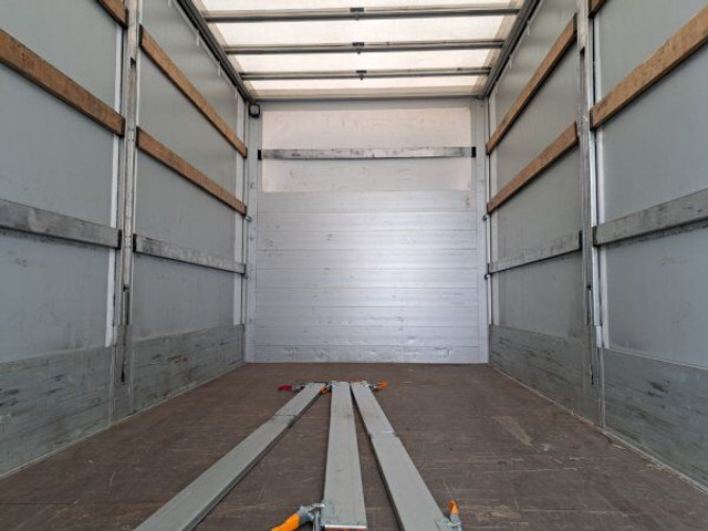 MAN TGL 8.220 (7.5t na 5.8m) air luft miachy - Truk dengan terpal samping: gambar 5 MAN TGL 8.220 (7.5t na 5.8m) air luft miachy - Truk dengan terpal samping: gambar 5