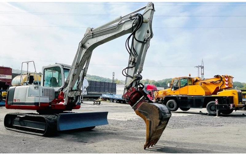Takeuchi 7t TB175 powertilt - Ekskavator mini: gambar 3 Takeuchi 7t TB175 powertilt - Ekskavator mini: gambar 3