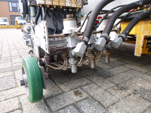 Mesin aspal Clenosol Borum RM533 Super DOT: gambar 8 Mesin aspal Clenosol Borum RM533 Super DOT: gambar 8