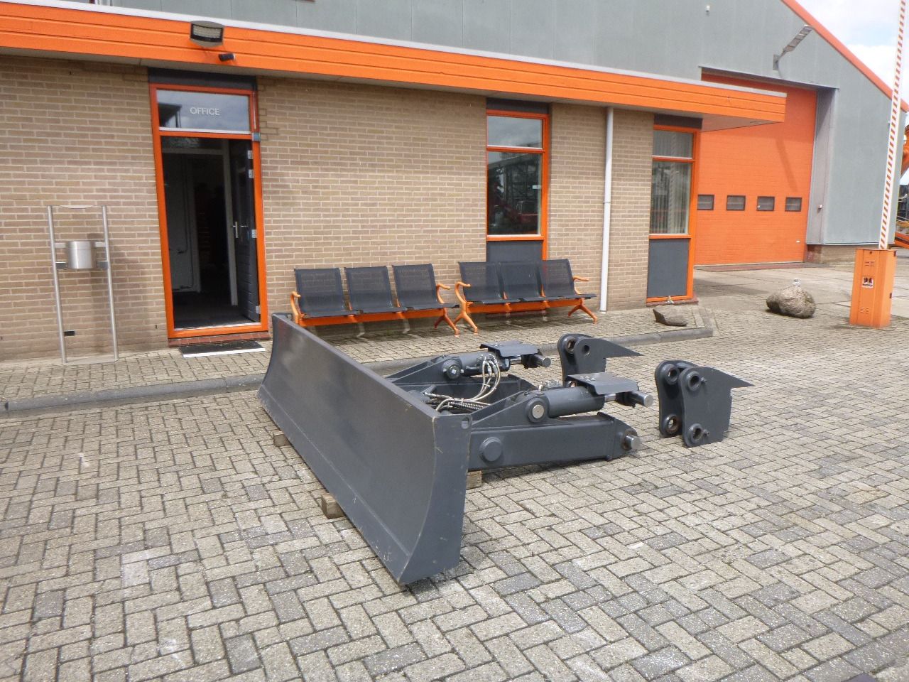 DOOSAN DX235LCR - Pisau untuk Ekskavator perayap: gambar 1 DOOSAN DX235LCR - Pisau untuk Ekskavator perayap: gambar 1