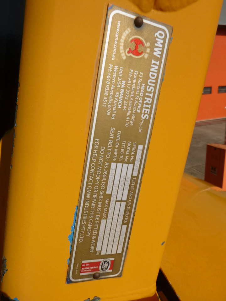 Roller pneumatik DYNAPAC CP215(HITACHI): gambar 12