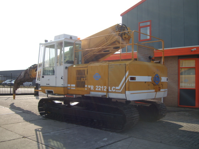 EWK TR2212LC - Ekskavator perayap: gambar 5 EWK TR2212LC - Ekskavator perayap: gambar 5
