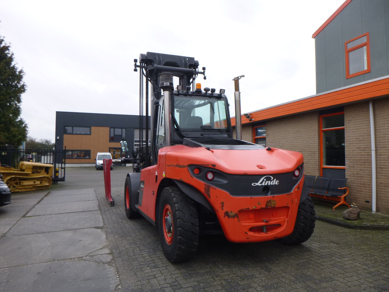 LINDE H140/1200-02 - Forklift diesel: gambar 3 LINDE H140/1200-02 - Forklift diesel: gambar 3
