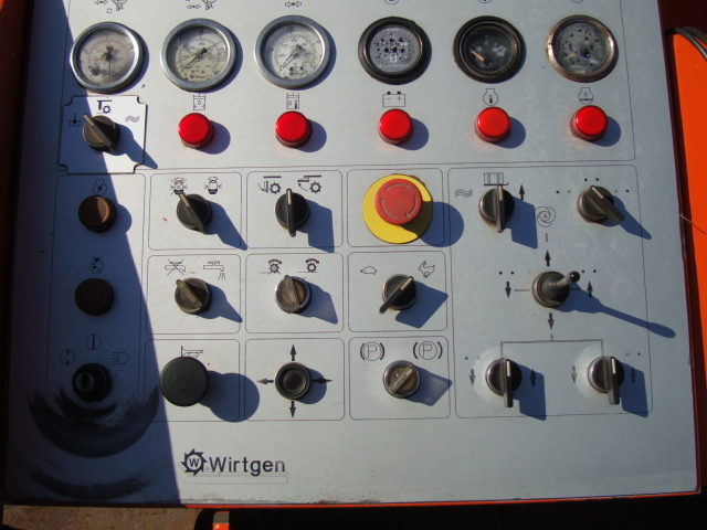 Mesin penggilingan jalan WIRTGEN W500DC: gambar 18 Mesin penggilingan jalan WIRTGEN W500DC: gambar 18