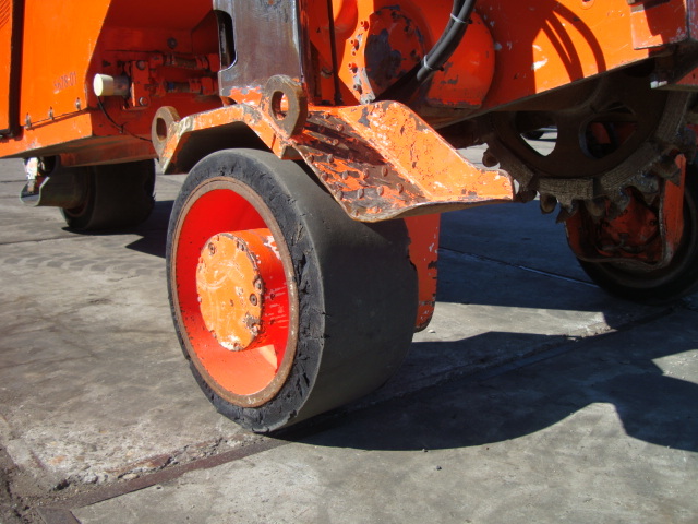 Mesin penggilingan jalan WIRTGEN W500DC: gambar 16 Mesin penggilingan jalan WIRTGEN W500DC: gambar 16