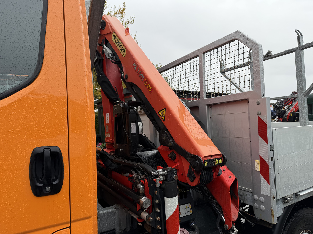 Iveco Daily 55S18W 4X4 Palfinger PK 7.501 - Truk flatbed, Truk derek: gambar 4 Iveco Daily 55S18W 4X4 Palfinger PK 7.501 - Truk flatbed, Truk derek: gambar 4