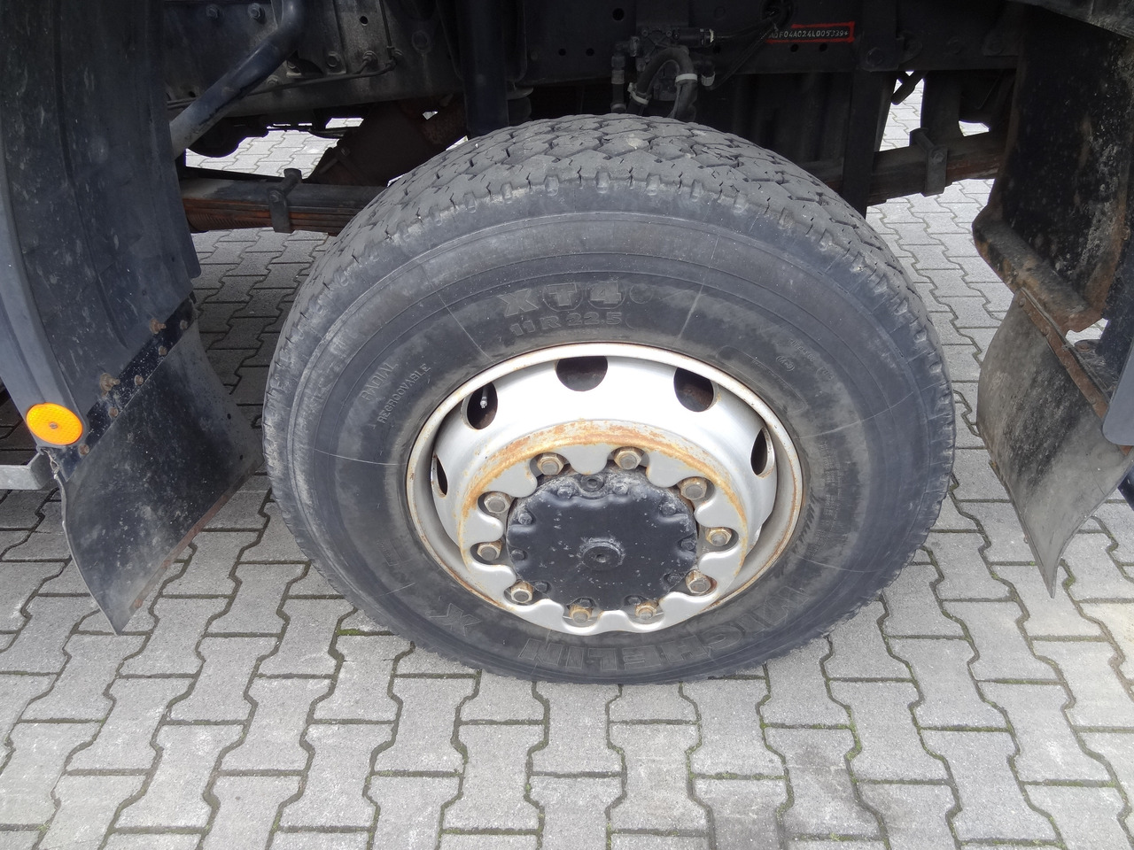 MAN F90 16.242 4X4 / Feuerwehr - Truk sasis: gambar 3 MAN F90 16.242 4X4 / Feuerwehr - Truk sasis: gambar 3