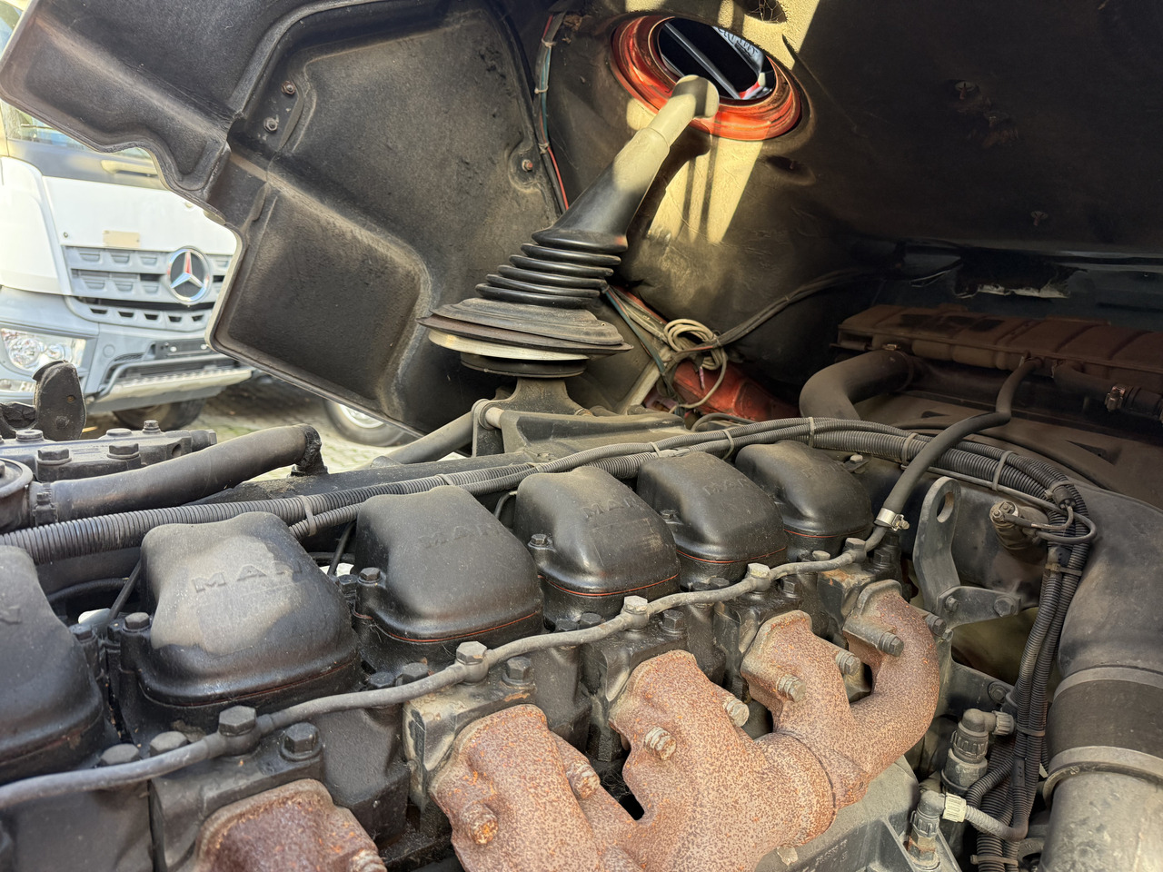 MAN F90 16.242 4X4 / Feuerwehr - Truk sasis: gambar 3 MAN F90 16.242 4X4 / Feuerwehr - Truk sasis: gambar 3