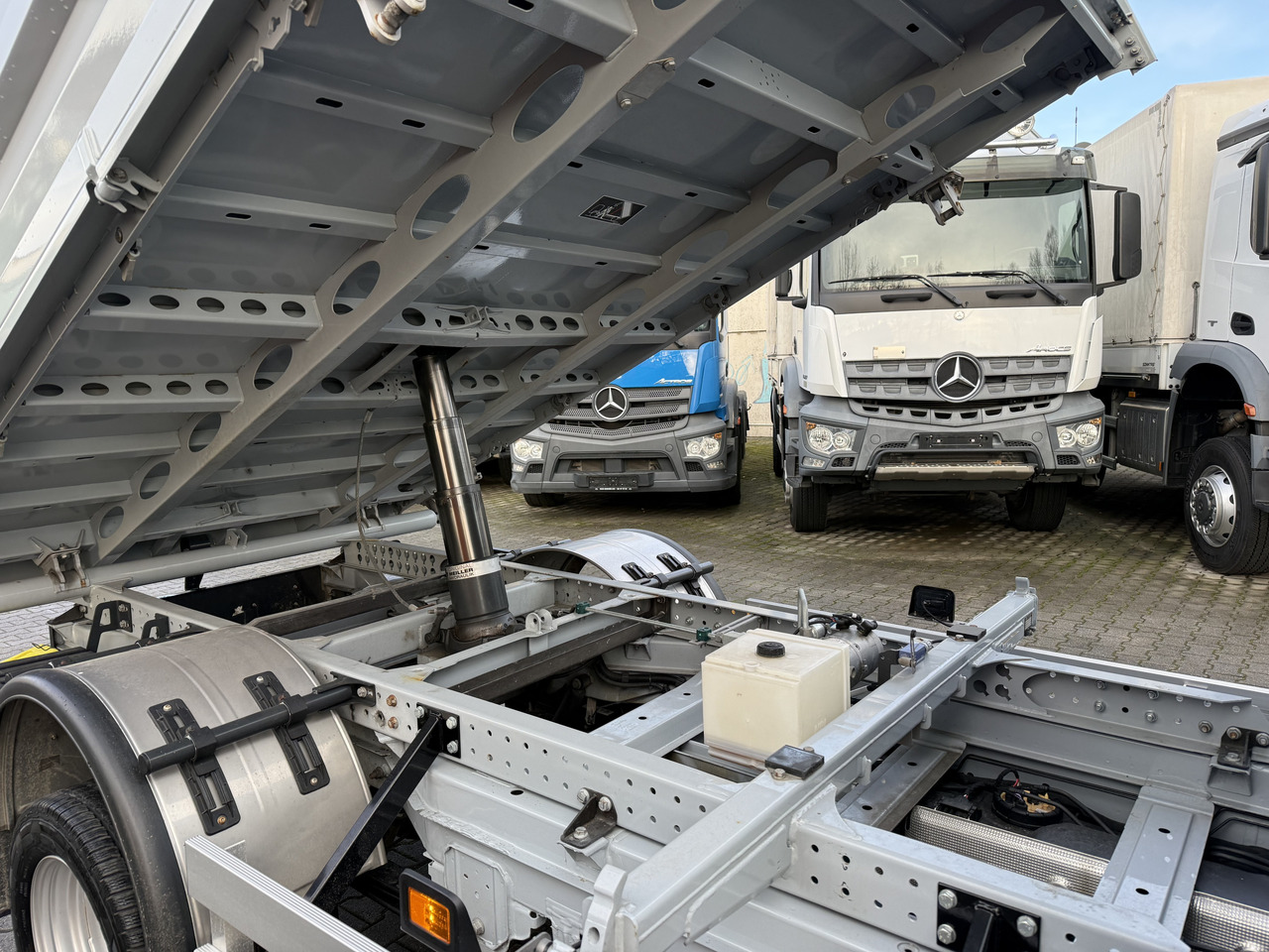 MAN TGE 6.160 Meiller Trigenius Neuwertig ! - Truk jungkit: gambar 3 MAN TGE 6.160 Meiller Trigenius Neuwertig ! - Truk jungkit: gambar 3