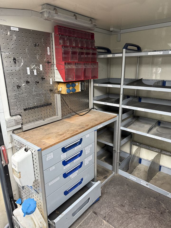 MAN TGL 12.180 Koffer mit Ruthmann Versalift 14.90m - Platform udara yang dipasang di truk: gambar 2 MAN TGL 12.180 Koffer mit Ruthmann Versalift 14.90m - Platform udara yang dipasang di truk: gambar 2
