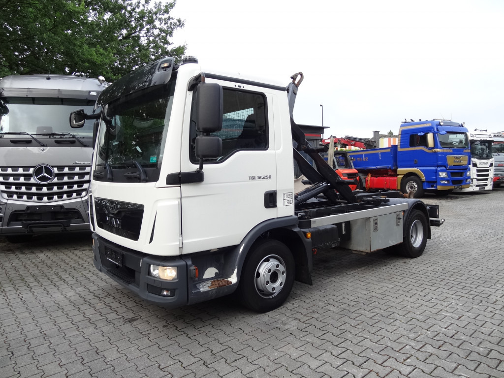 MAN TGL 12.250 Haken - Hook lift: gambar 1 MAN TGL 12.250 Haken - Hook lift: gambar 1